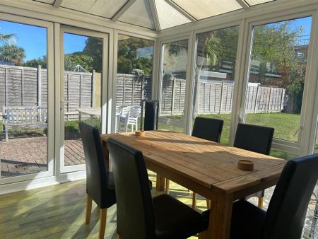 4 bedroom house to rent - Photo 3
