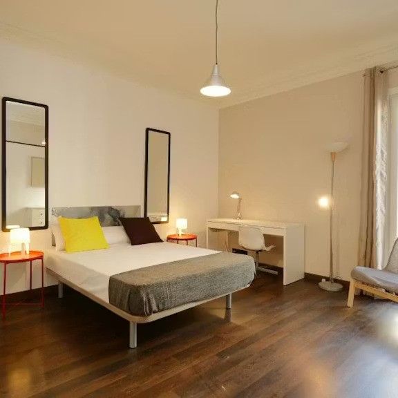 Carrer Gran de Gràcia, Barcelona, Catalonia 08012 - Photo 1