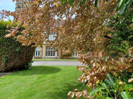 Chadwick Manor, Warwick Road, Solihull, West Midlands - Photo 3