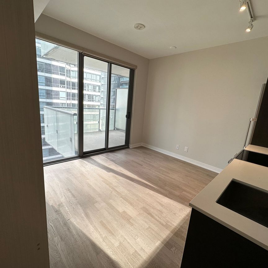 For Lease - 57 St Joseph Street Unit# 904, Toronto, Ontario - Photo 1