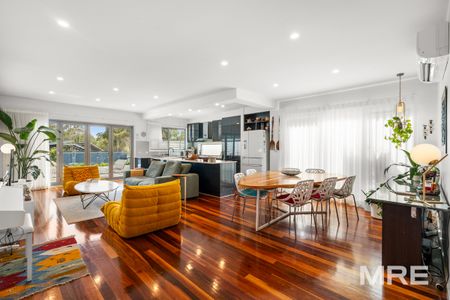 Stunning home in prime location - Photo 3