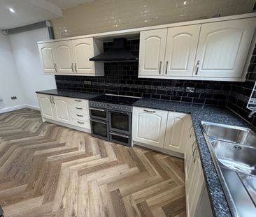 Room in a Shared House, Scarsdale Road, M14 - Photo 5