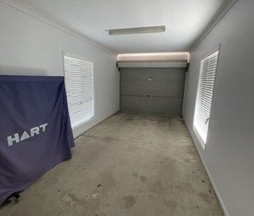 A SOUGHT-AFTER LOWSET UNIT IN A POPULAR COMPLEX! - Photo 6