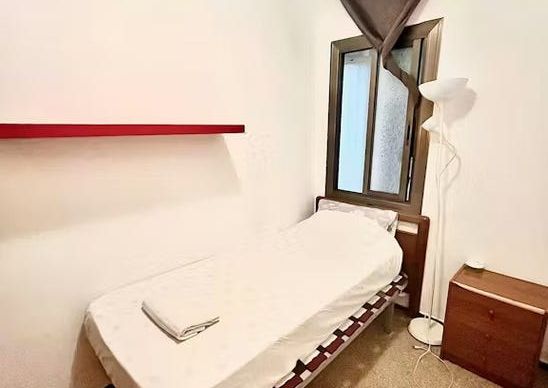 Carrer de Nàpols, Barcelona, Catalonia 08018