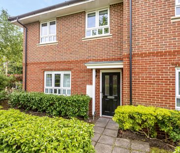 Beaumaris Parade, Balmoral Drive, Frimley, Camberley, GU16 - Photo 2