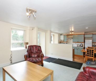 4 bedroom terraced house to rent - Photo 2