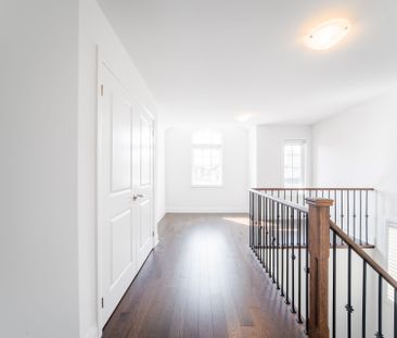 For Lease - 21 Marlene Johnston Drive, East Gwillimbury, Ontario - Photo 3