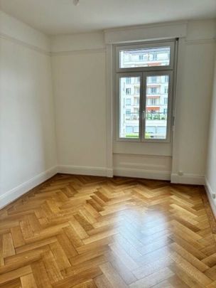 Coup de cœur! Appartement rénové de 4.5 pièces au 4ème étage - Photo 1