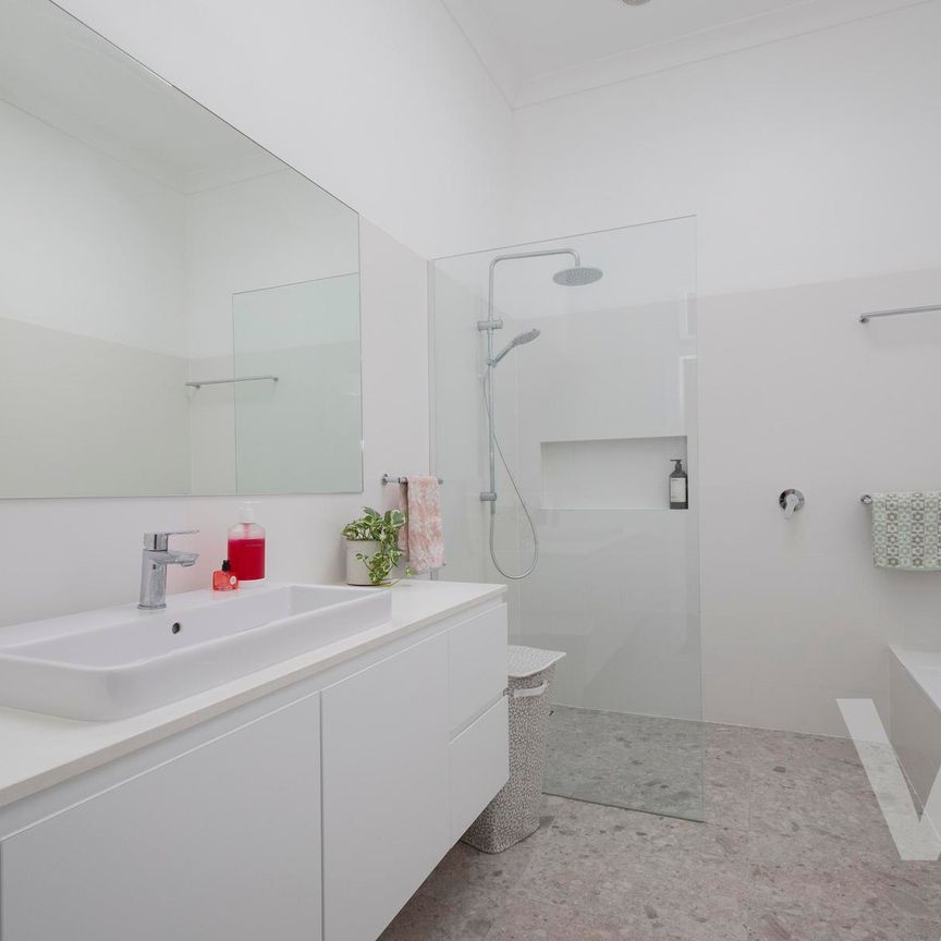 46 Fullerton Street, Stockton NSW 2295 - House For Rent | Domain - Photo 1