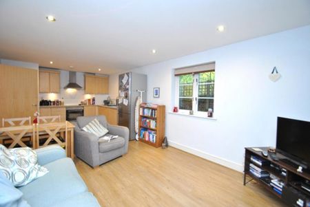 2 bedroom apartment to rent - Photo 2