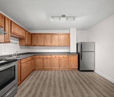 105 26 Avenue SW, Calgary - Photo 1