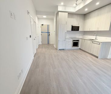 For Lease - 3250 Carding Mill Trail Unit# 507, Oakville, Ontario - Photo 1