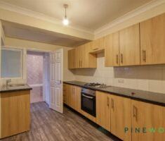 2 BEDROOM House - End Terrace - Photo 2