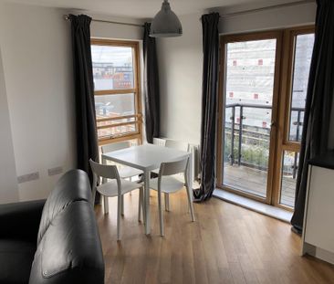 2 bedroom apartment to rent - Photo 2