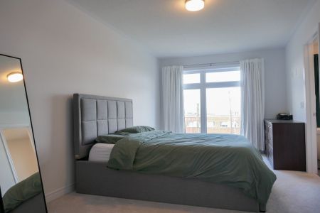 For Lease - 49 Sorbara Way, Whitby, Ontario - Photo 3