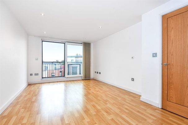 2 bedroom Flat in The Courtyard, Camberley - Photo 1