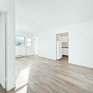 6050-310 - 6965 Rue De Choisy, Montréal - Photo 2