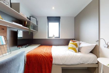 Ealing Residence, 3 Victoria Rd, North Acton, London, W3 - Photo 5