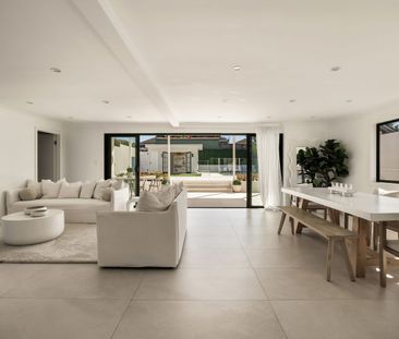 Resort style serenity in peaceful street setting - Photo 1