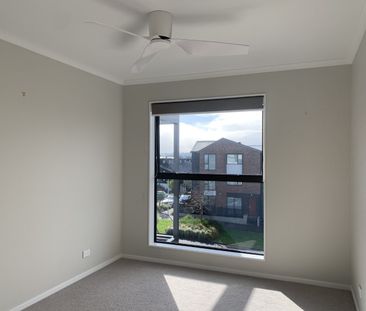 Unit 3, 2 Rangitamiro Place, Hobsonville, Auckland - Photo 1