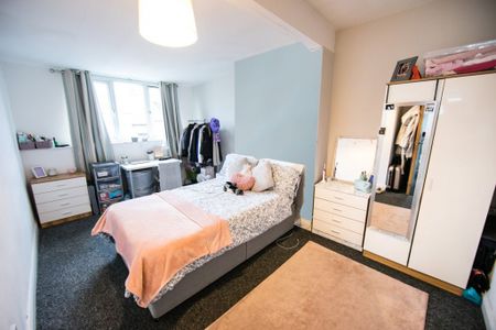 Estcourt Avenue, Headingley, Leeds - Photo 3