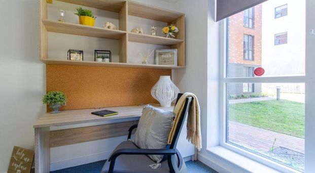 1 bedroom in a flat share to rent - Photo 1