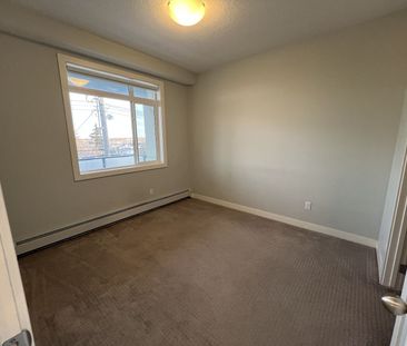 4004 Centre Street North, Calgary - Photo 4