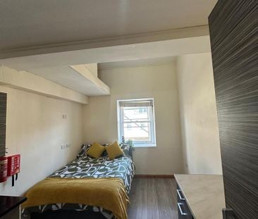 Studio to rent - Photo 1