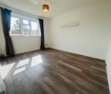 Minsmere Road, Keynsham, BS31 - Photo 2