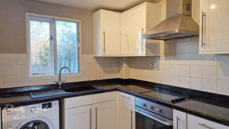 2 bedroom apartment to rent - Photo 3