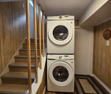 For Lease - 26 Southampton Drive, Toronto, Ontario - Photo 6