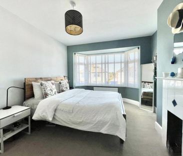 3 bedroom semi-detached house to rent - Photo 6