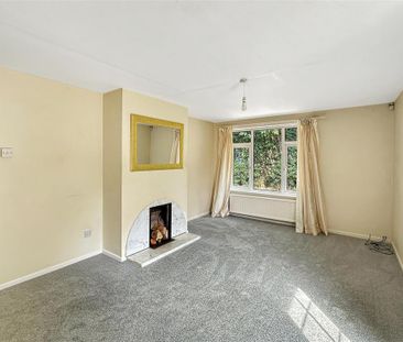 3 bedroom detached bungalow to rent - Photo 1