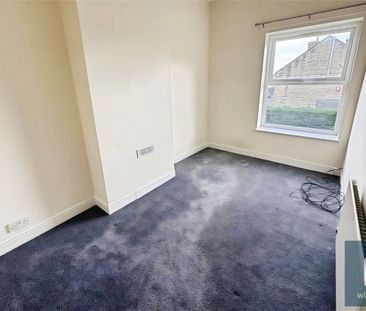 Cadogan Avenue, Lindley, Huddersfield, HD3 - Photo 5