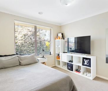 Light-Filled and Inviting Home - Photo 5