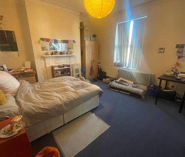 5 bedroom private hall to rent - Photo 4