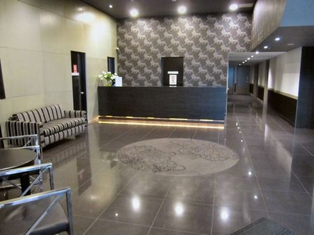 FULLY FURNISHED 1 bedroom apartment with Parking and Storage SYDNEY CBD - Photo 5