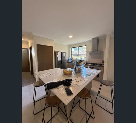 Room 5/22C Stephen Street, Queens Park, WA 6107 - Photo 2