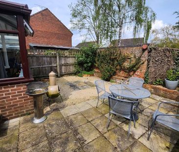 Harrison Close, Newnham - Photo 3