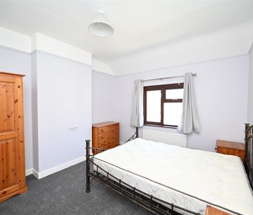 110 Ulsterville Avenue, Belfast, BT9 7AR - Photo 2