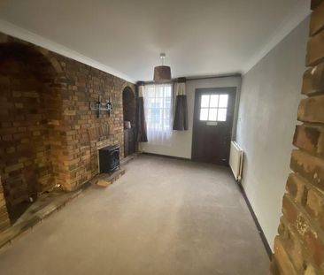 2 bedroom terraced house to rent - Photo 3