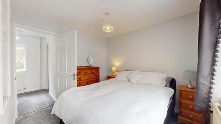 3 bedroom terraced house to rent - Photo 3