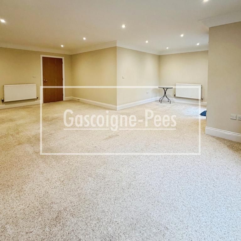 3 bedroom apartment to rent - Photo 1