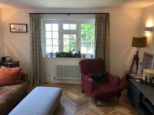 3 bedroom end of terrace house to rent - Photo 1