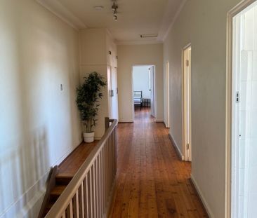 Kingsgrove - Photo 4