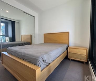 Furnished 2 Bed 1 Bath Apartment in Swanston Central - Photo 5