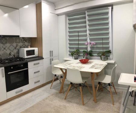 Garsoniera in zona Universitate - Fotografie 3