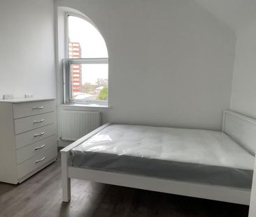1 bedroom house of multiple occupation to rent - Photo 3