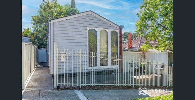 FULLY FURNISHED - AVAILABLE APRIL 2026 - Photo 1