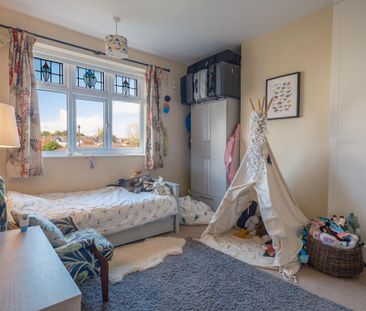 3 bedroom semi-detached house to rent - Photo 5